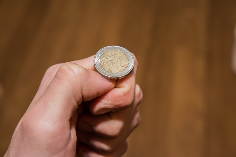 Какво представлява coin flip ситуацията в покера?